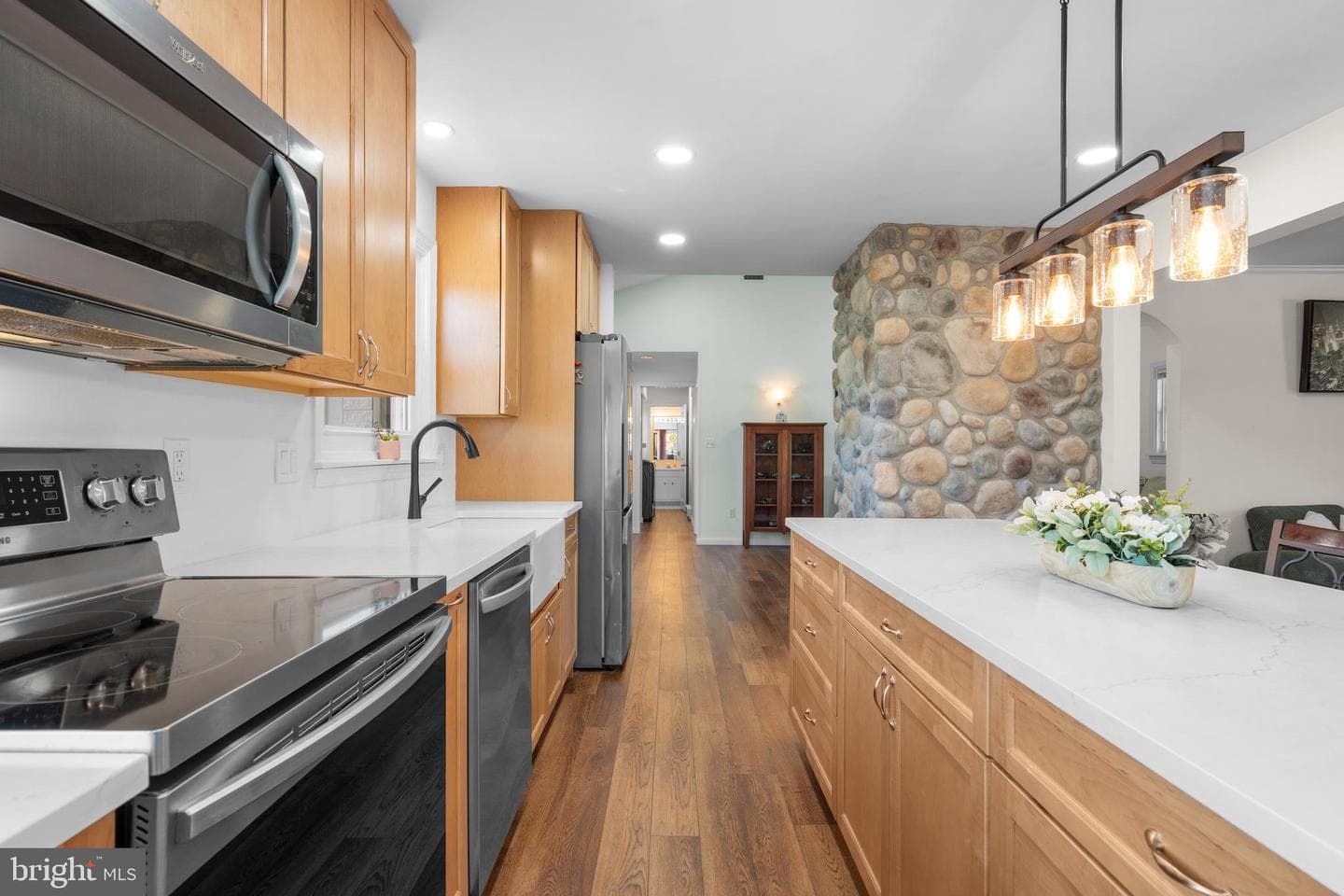 3146 Club Drive photo 11
