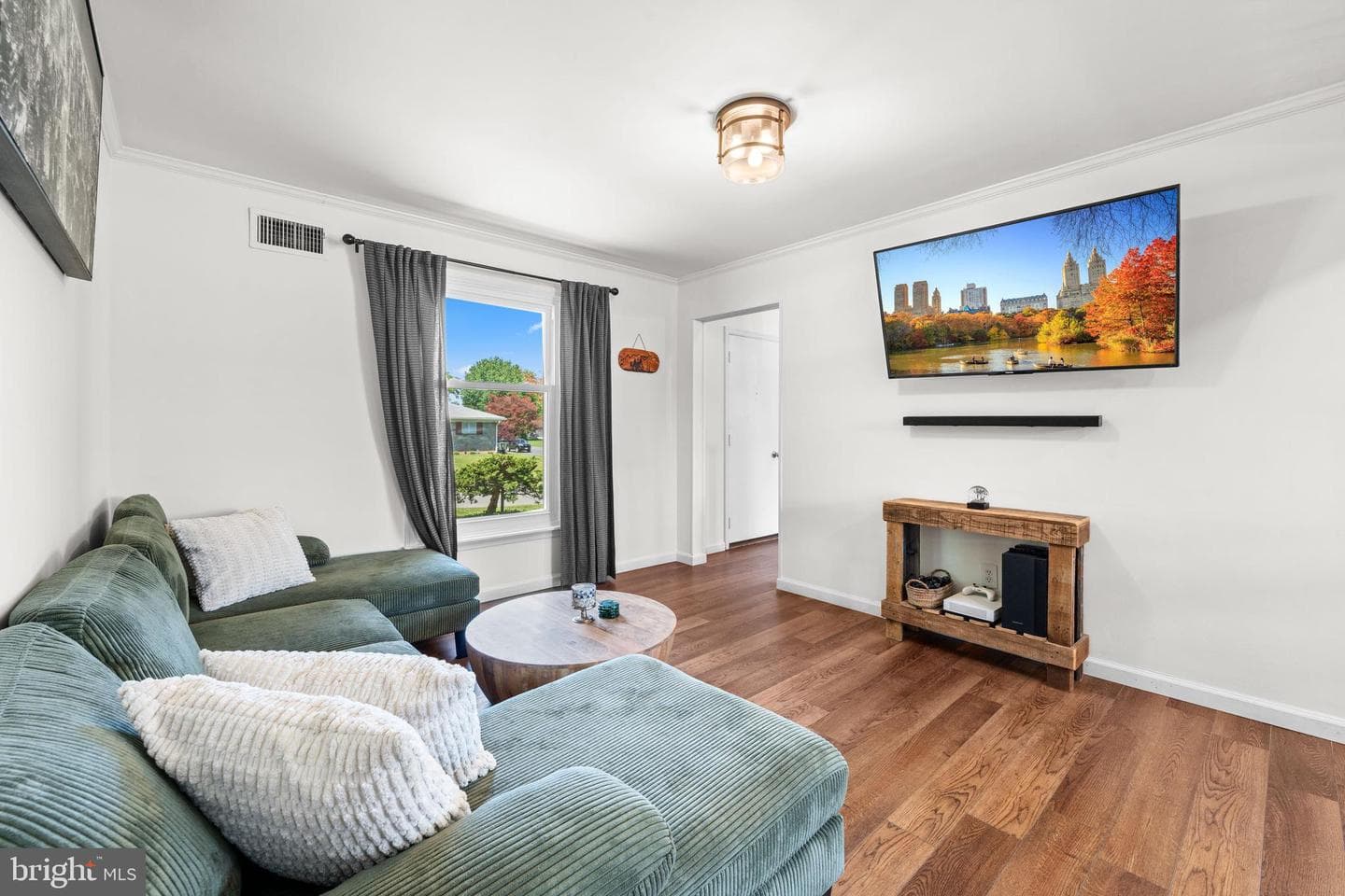 3146 Club Drive photo 21