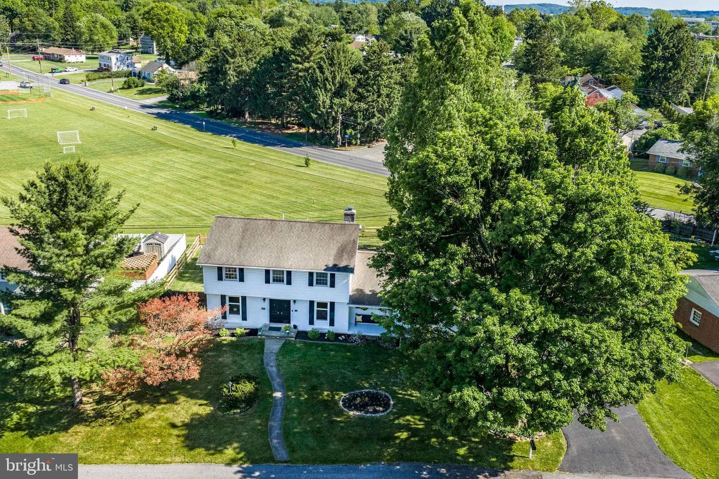 3146 Club Drive photo 5