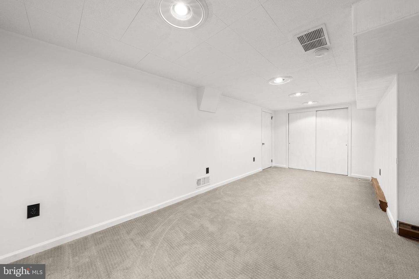 3146 Club Drive photo 50