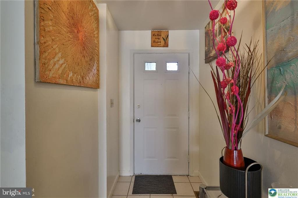 6411 Pioneer Drive photo 14