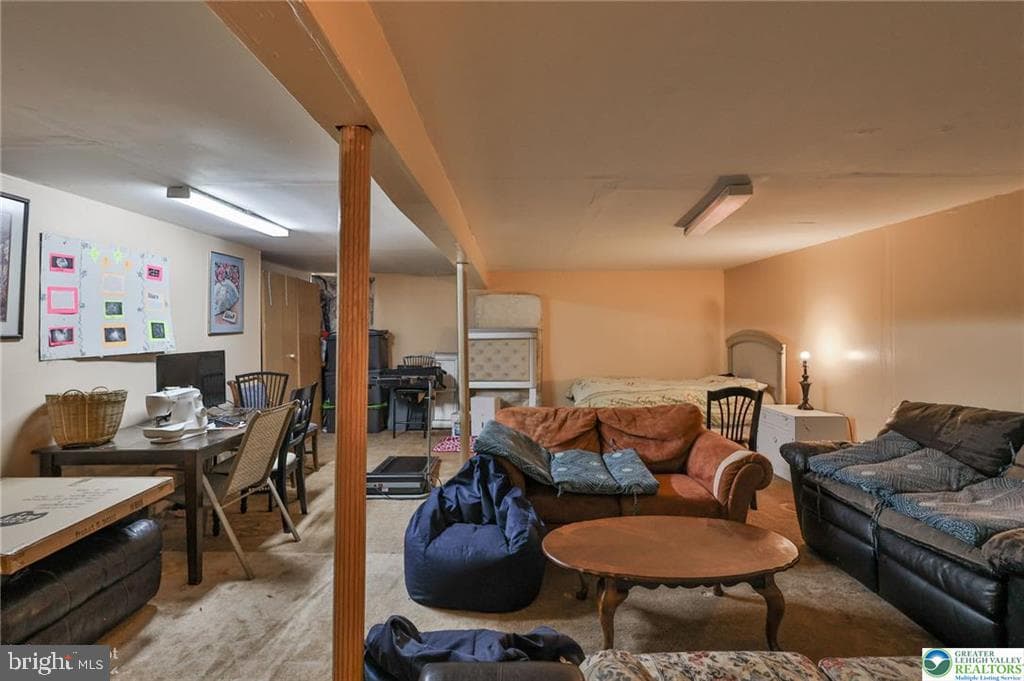 6411 Pioneer Drive photo 46