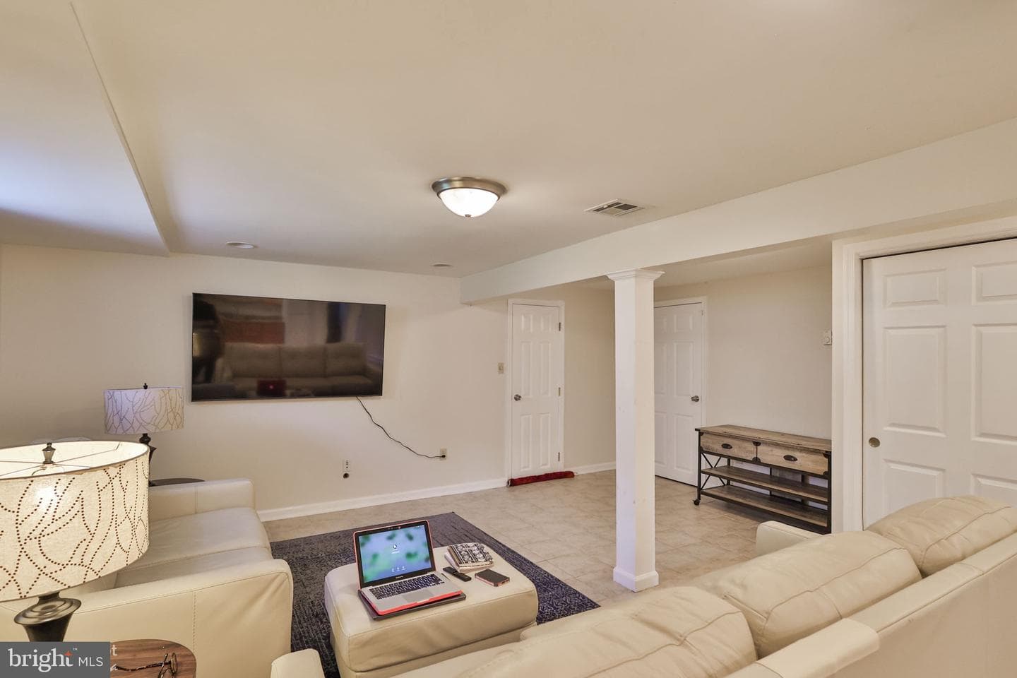 1635 E Emmaus Avenue photo 43