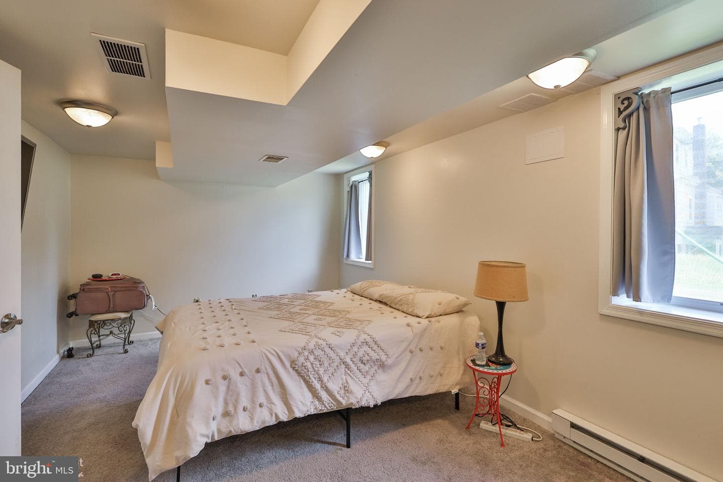 1635 E Emmaus Avenue photo 48