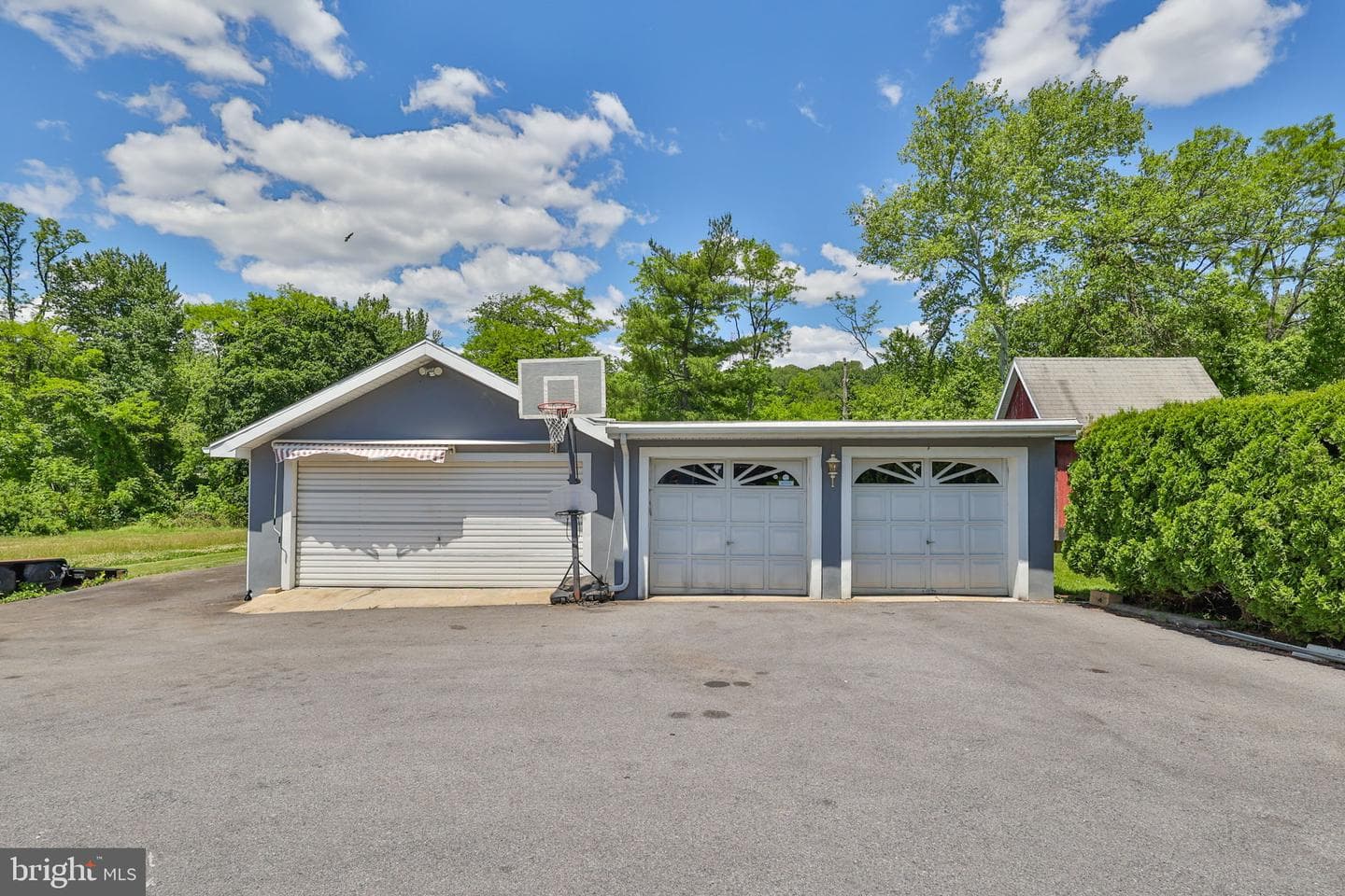 1635 E Emmaus Avenue photo 69