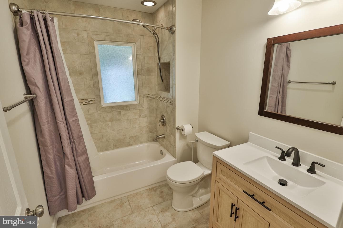 250 Adrain Street photo 12