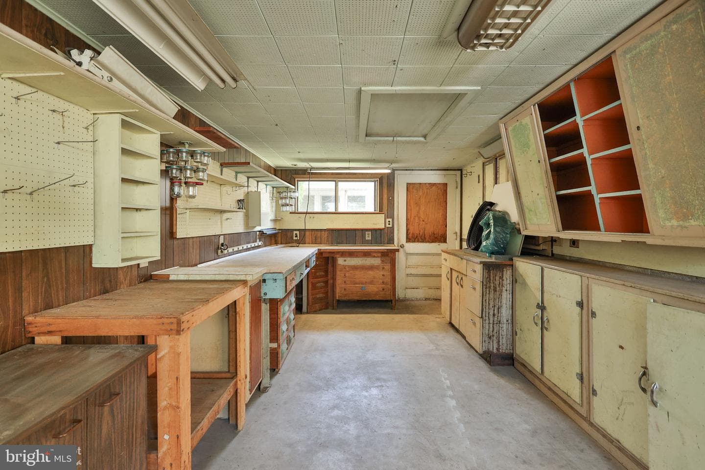 250 Adrain Street photo 26
