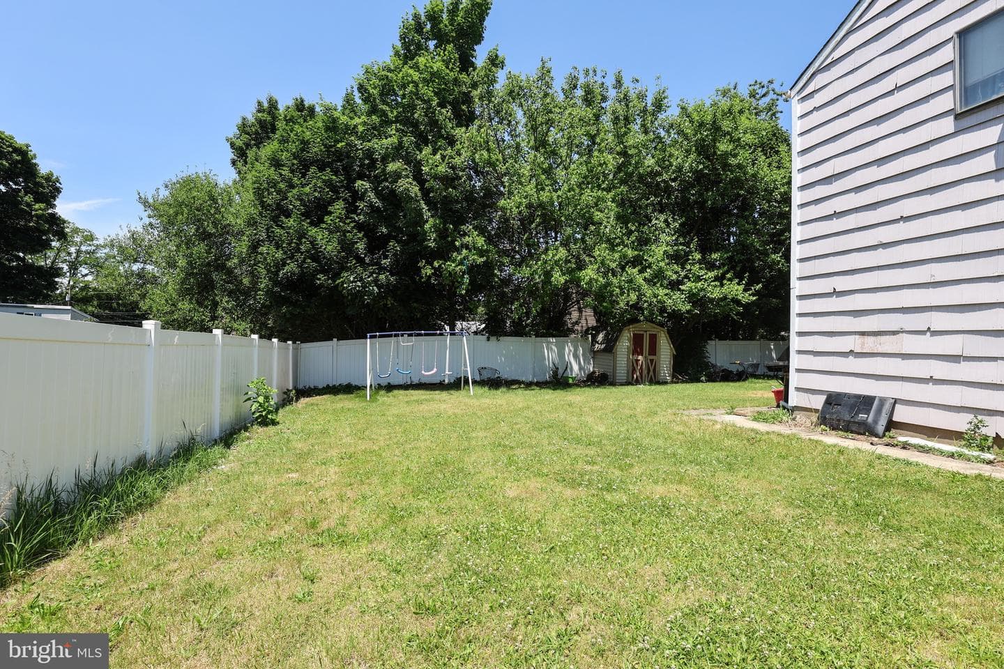 511 E Harrison Street photo 39