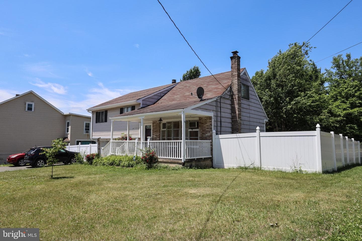 511 E Harrison Street photo 5