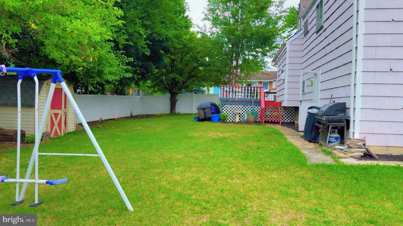 511 E Harrison Street photo 52