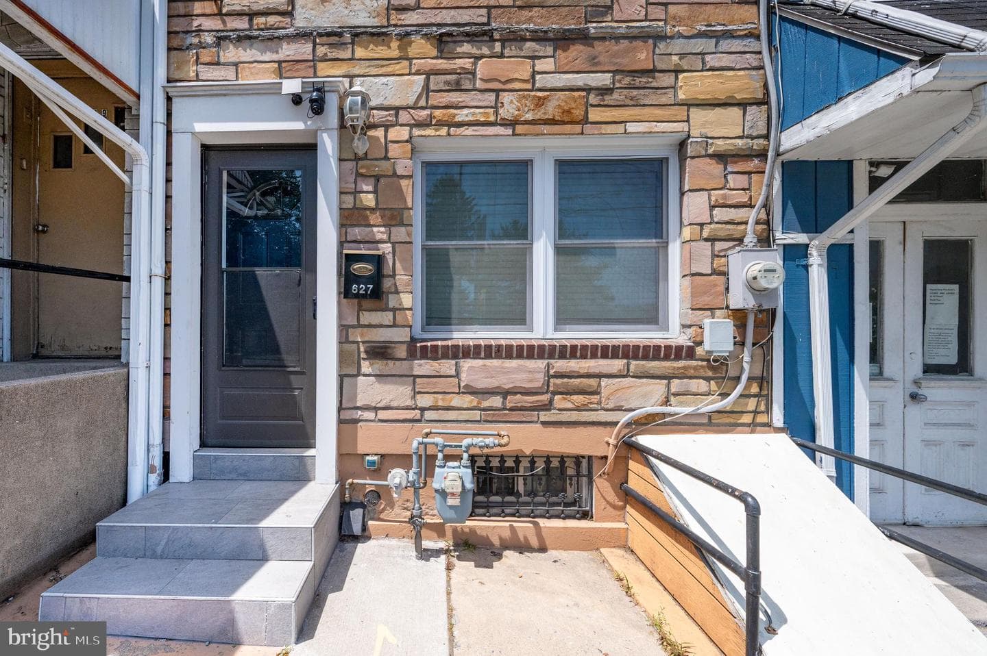 627 W Union Street photo 3