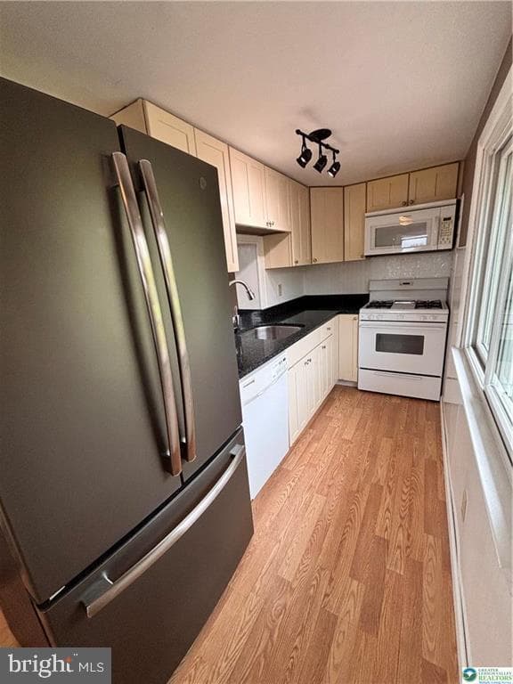 414 S 6th Street photo 10