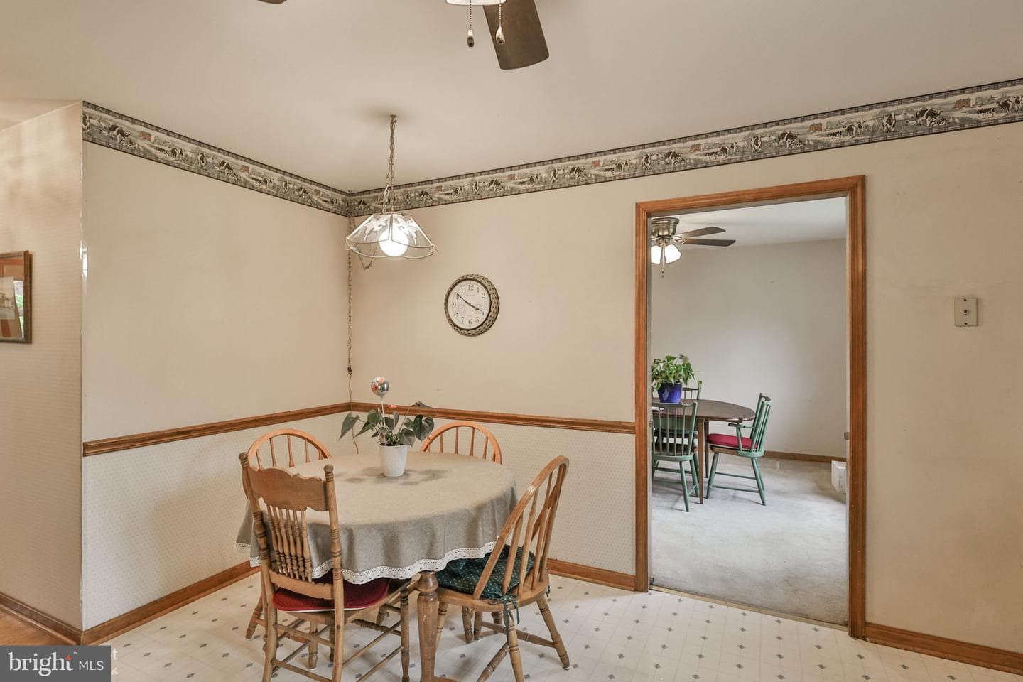 7049 Carriage Drive photo 12