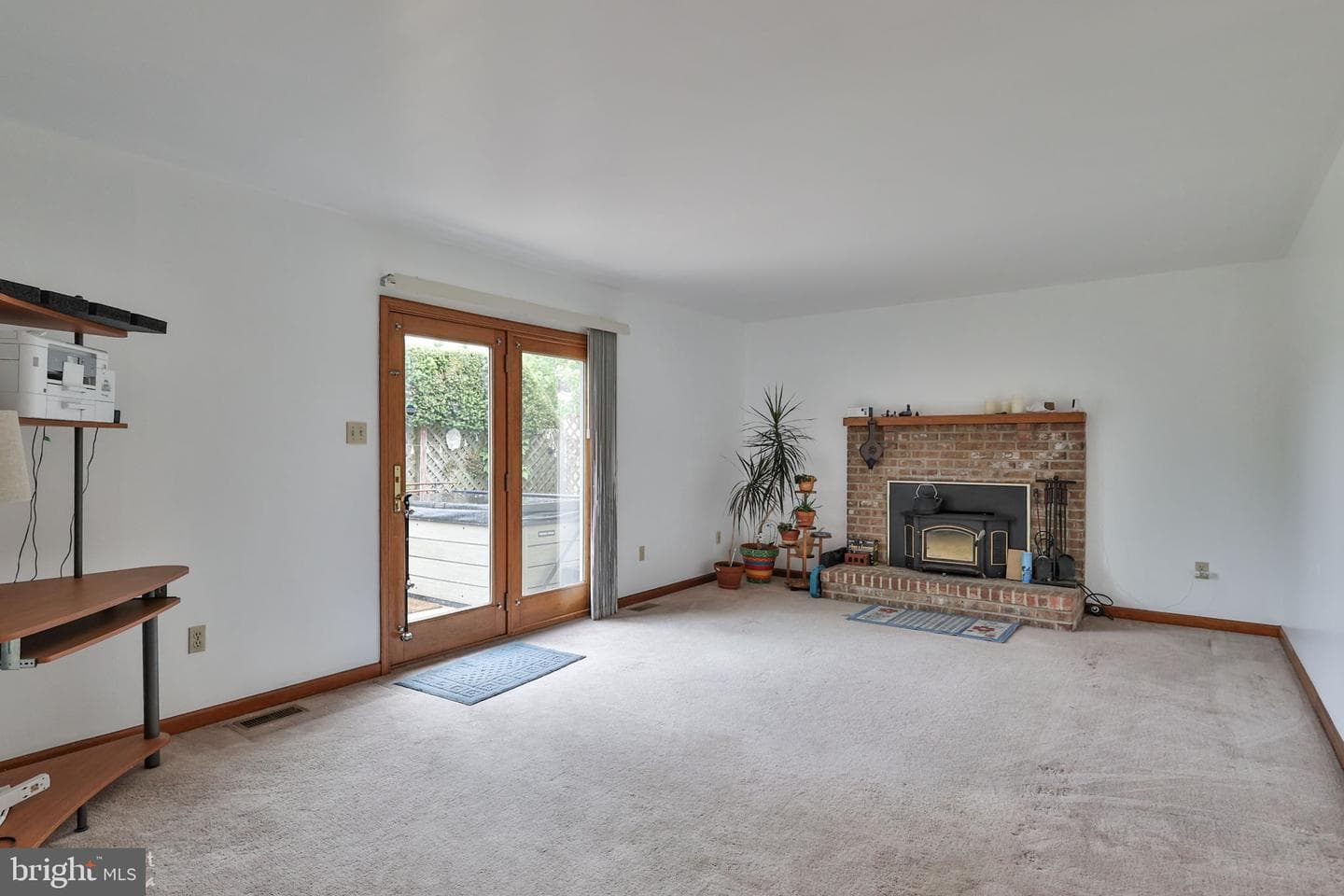 7049 Carriage Drive photo 15