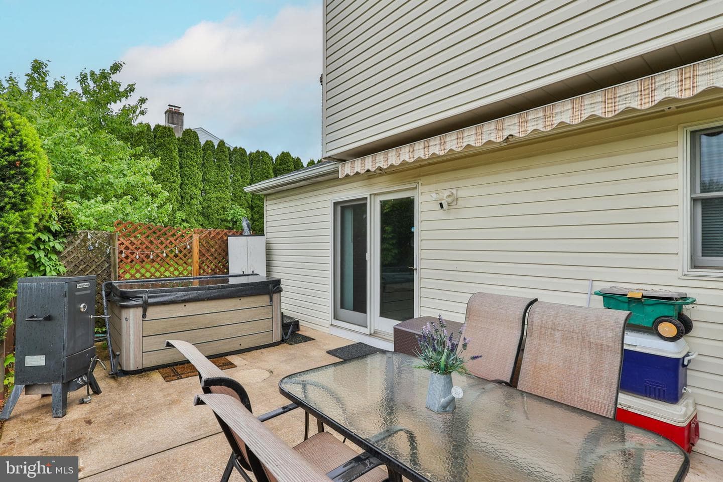 7049 Carriage Drive photo 33