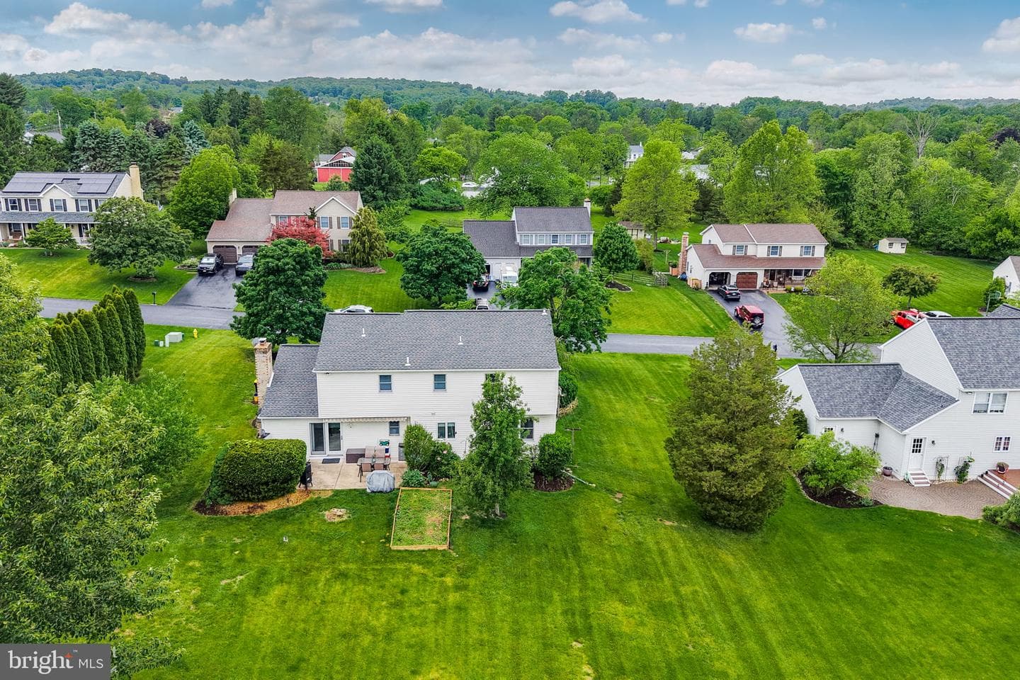 7049 Carriage Drive photo 41
