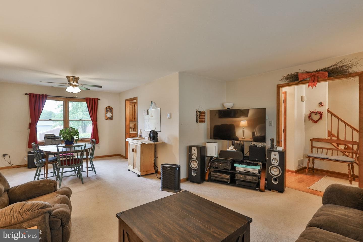 7049 Carriage Drive photo 7