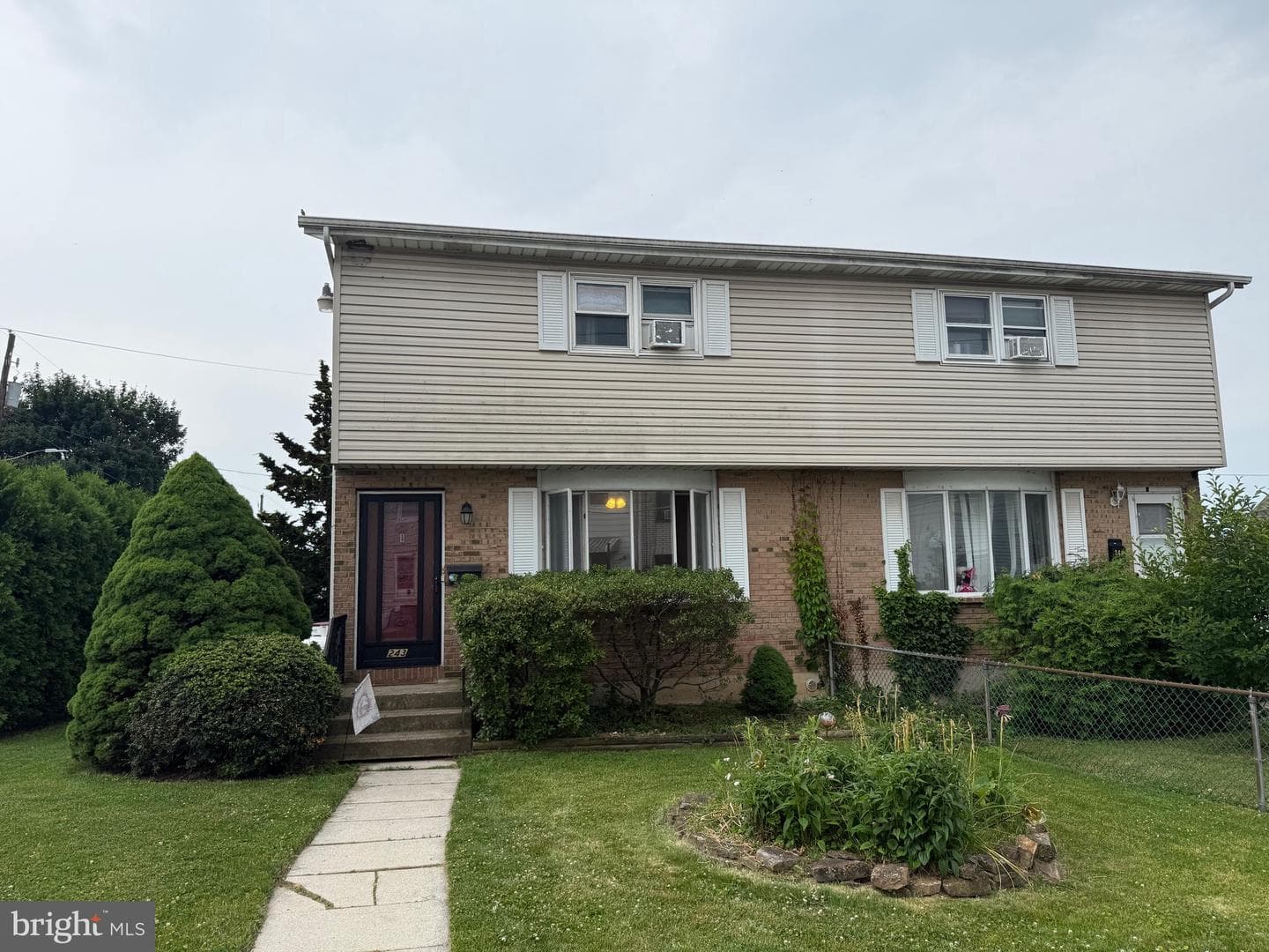 243 Wood Street photo 2