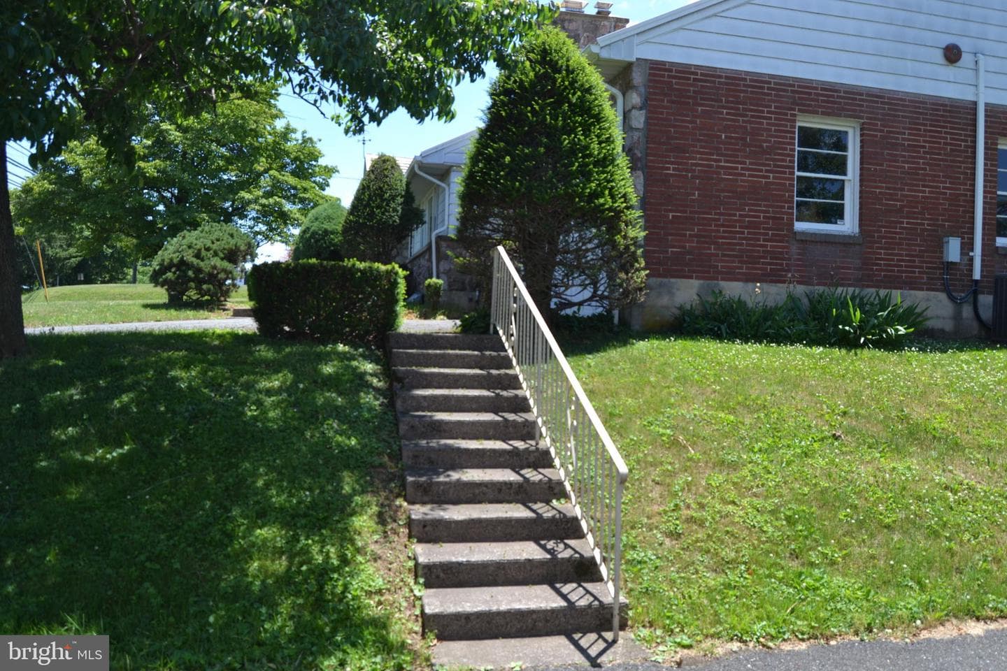1294 Trexlertown Road photo 11