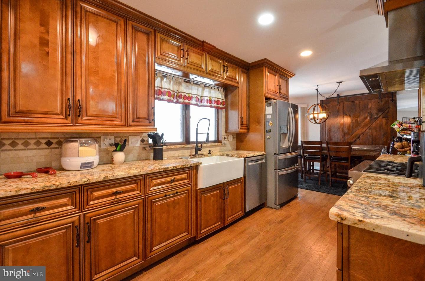 5061 Wendi Drive W photo 6