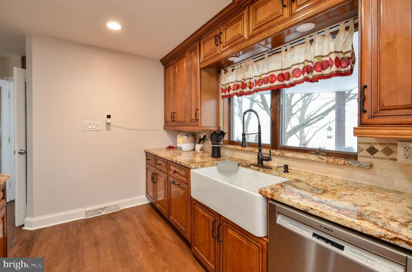 5061 Wendi Drive W photo 7
