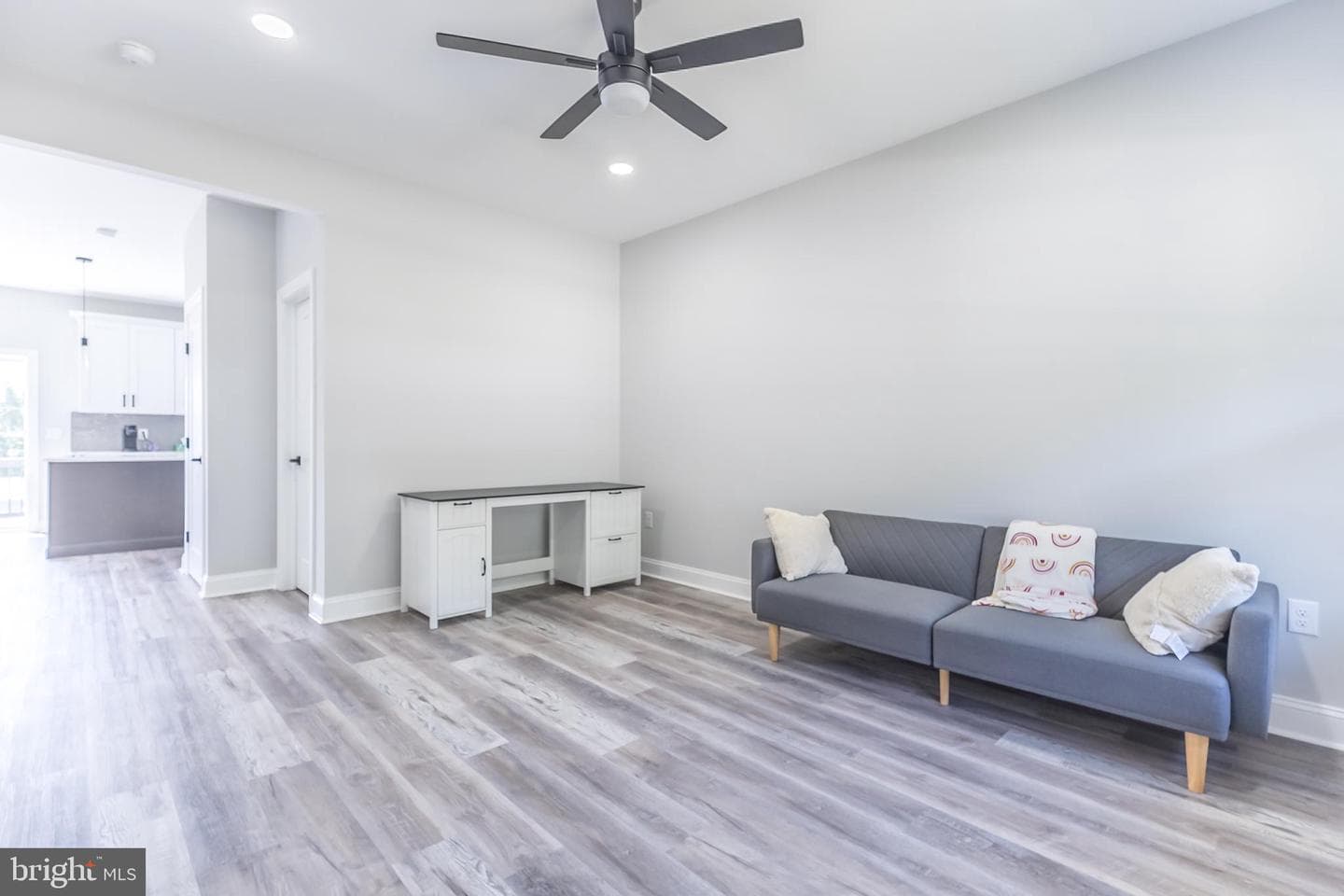 238 E Cumberland Street photo 35