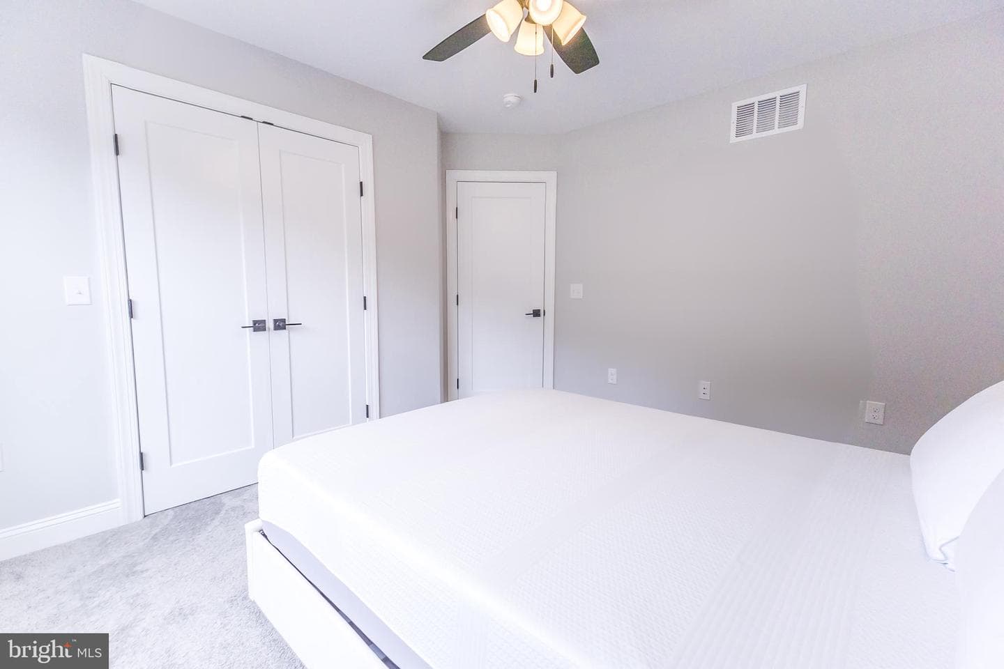 238 E Cumberland Street photo 51