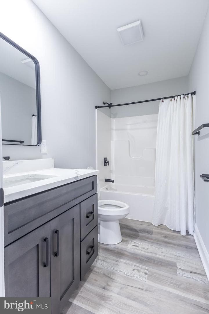 238 E Cumberland Street photo 58