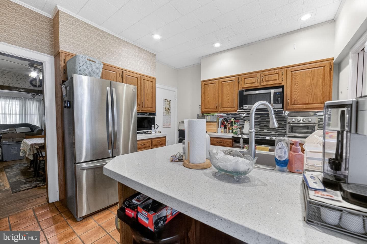 2218 W Tilghman Street photo 9