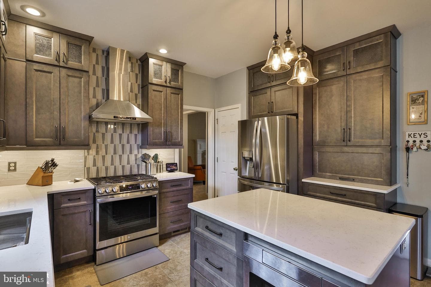4826 Somerset Lane photo 8
