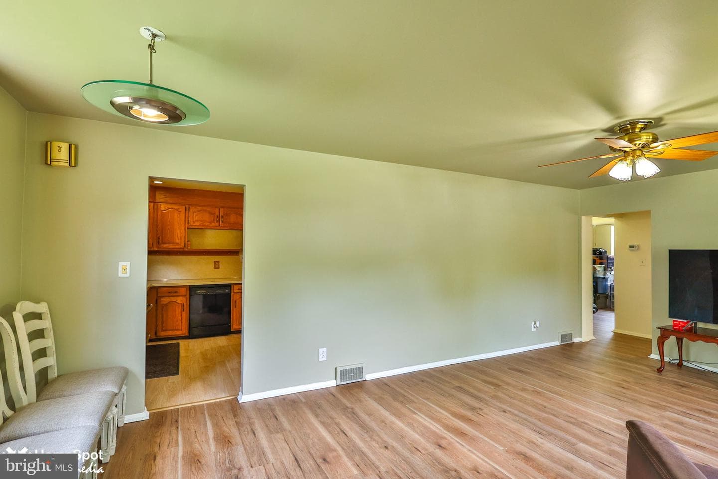 944 N Broad Street photo 8
