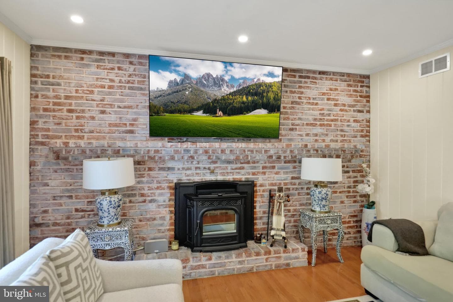 2210 Greenwood Road photo 6