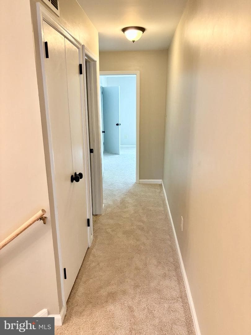 1726 Saratoga Court photo 16