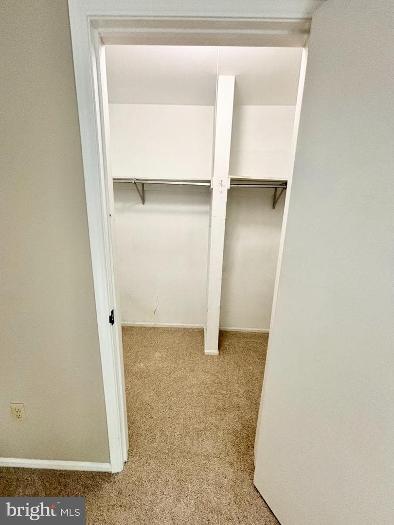 1726 Saratoga Court photo 21