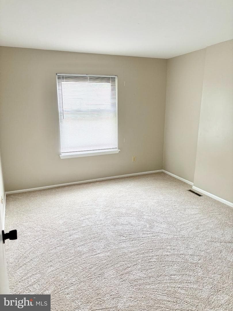1726 Saratoga Court photo 22