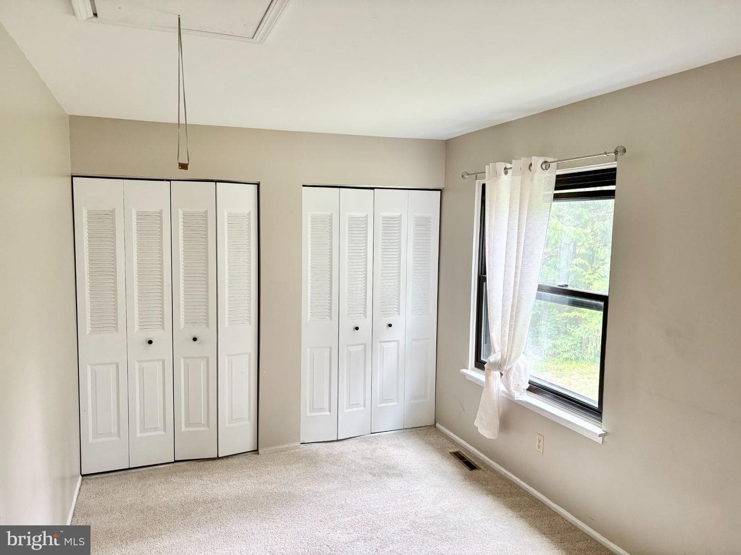 1726 Saratoga Court photo 24