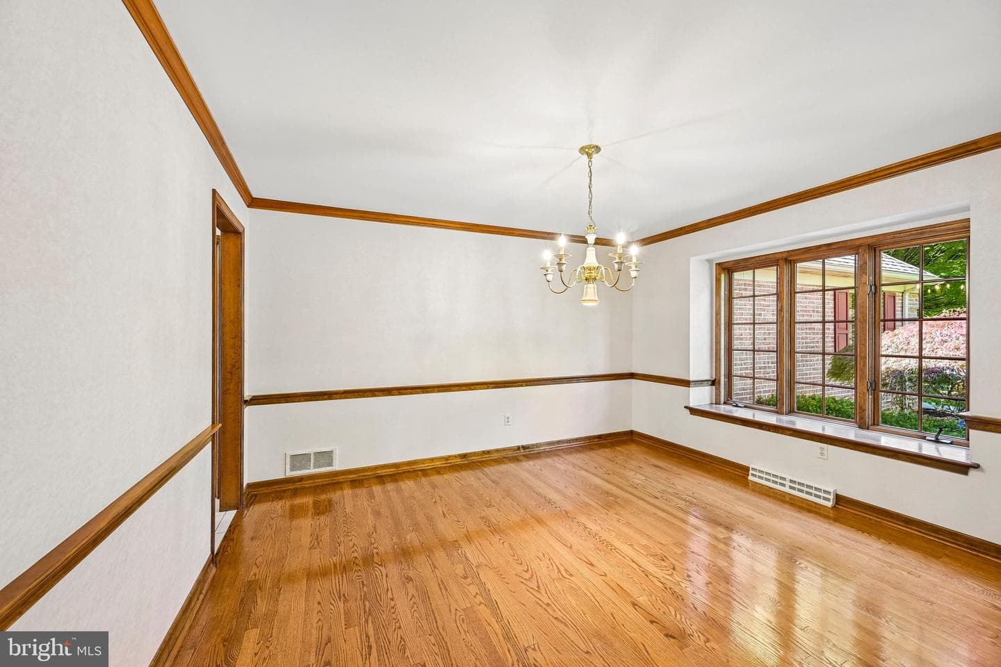 4403 Newton Circle photo 7