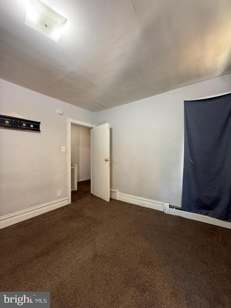528 W Tilghman Street photo 7