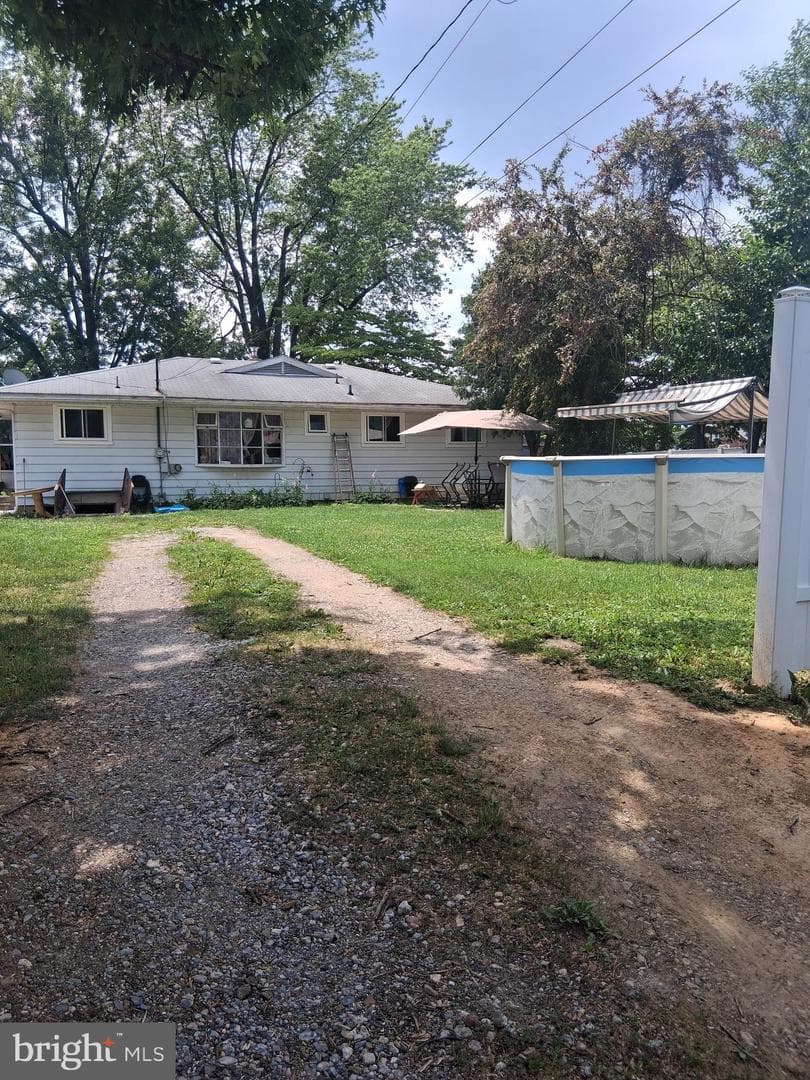 1611 S Race Street photo 5