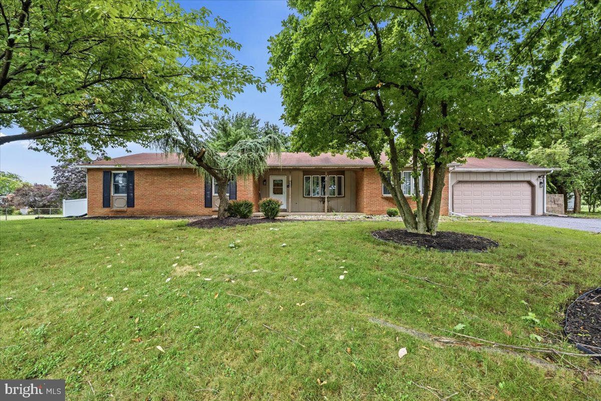 5429 Curtis Drive, Schnecksville
