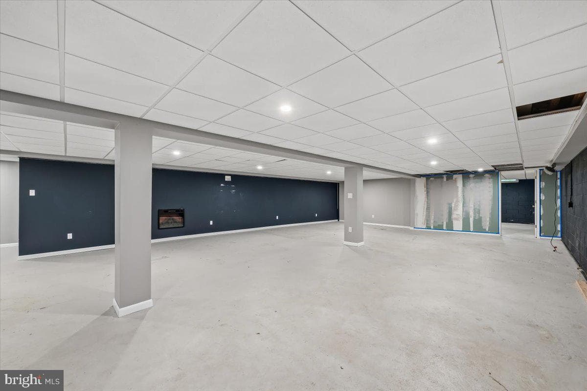 5429 Curtis Drive photo 27