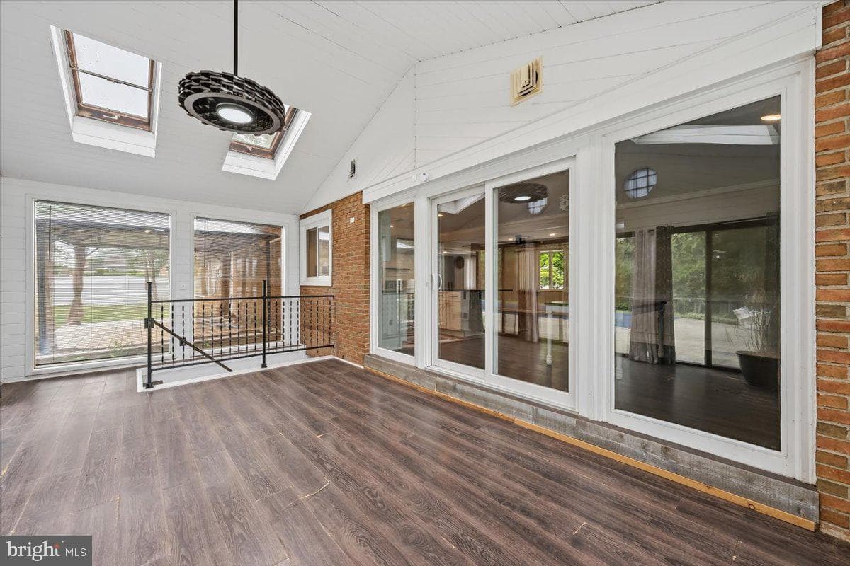 5429 Curtis Drive photo 35