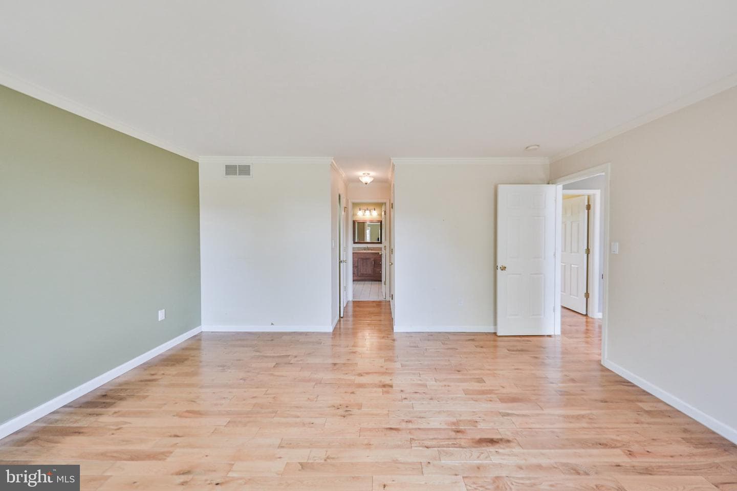 1639 Ashley Court photo 39