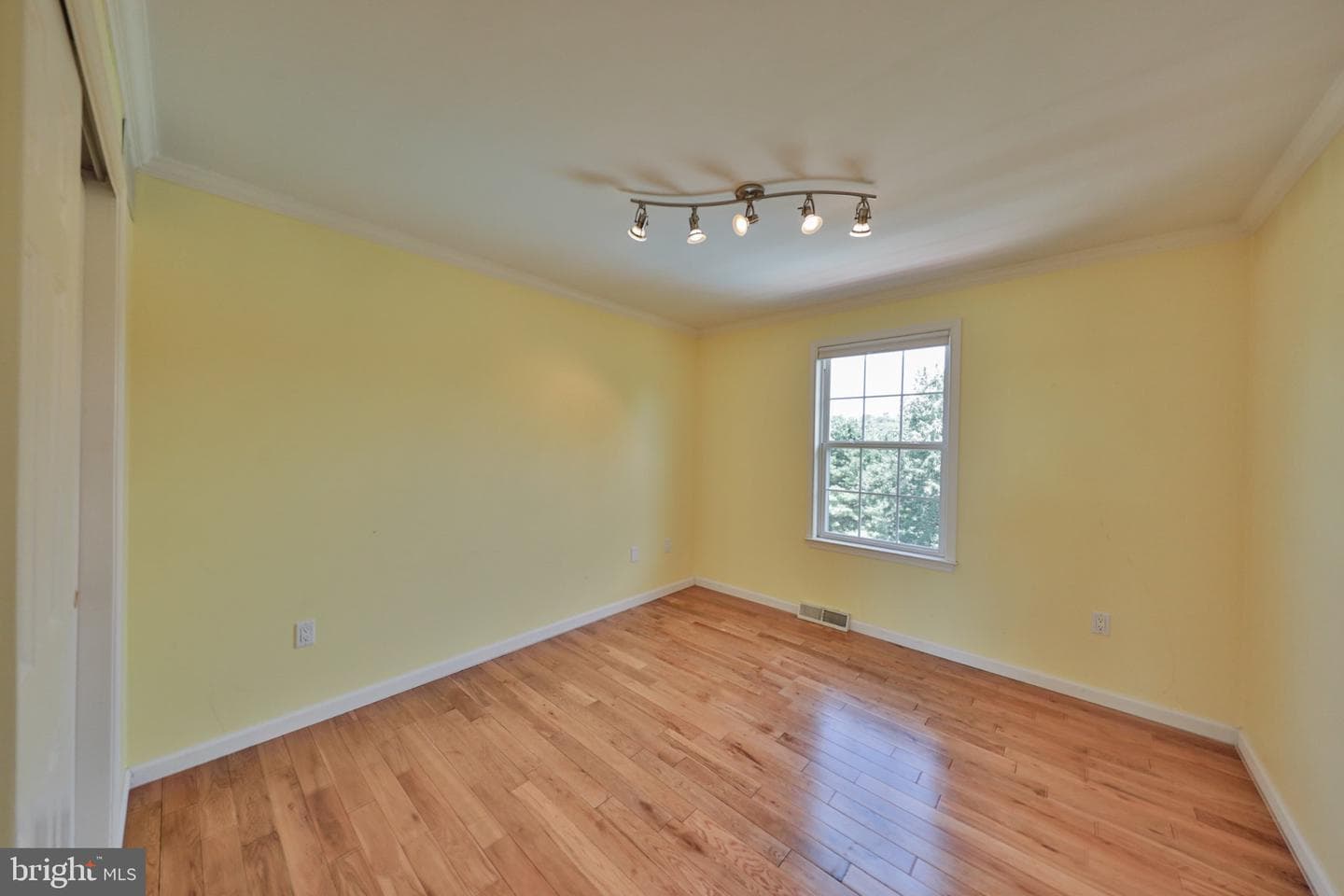 1639 Ashley Court photo 46