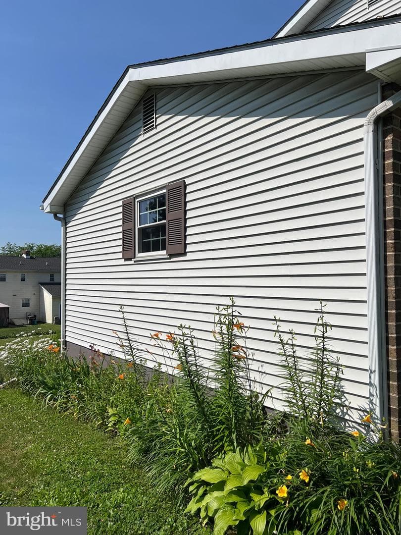 4258 Iroquois Street, Schnecksville