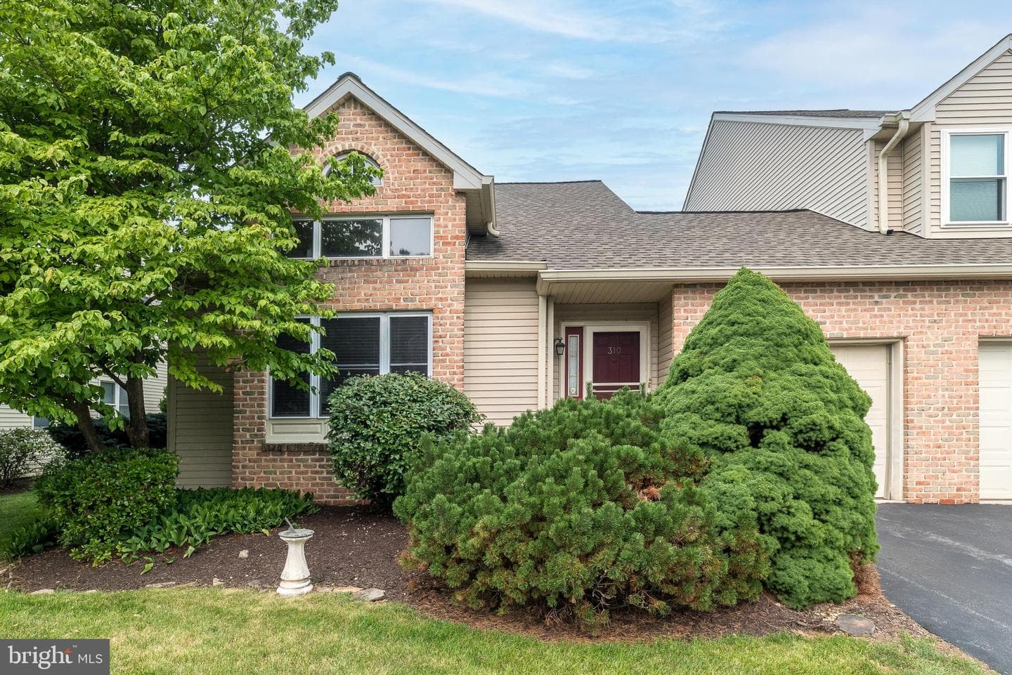 310 Oxford Place photo 49