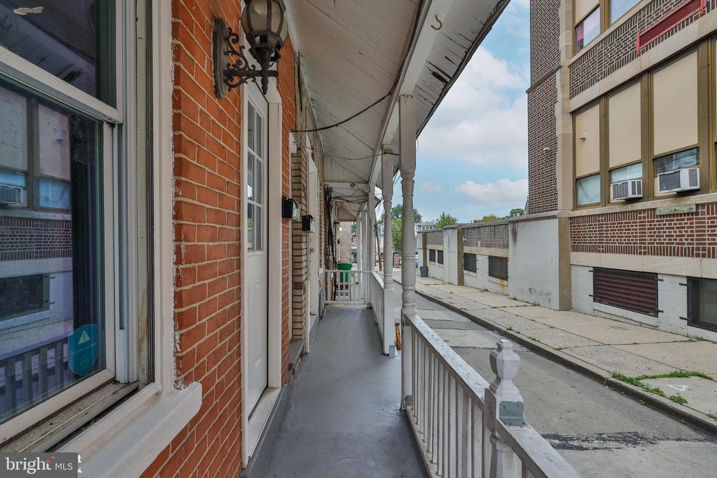 230 N Nagle Street photo 7