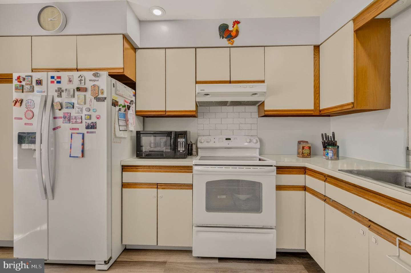 1910 Alberta Drive photo 21