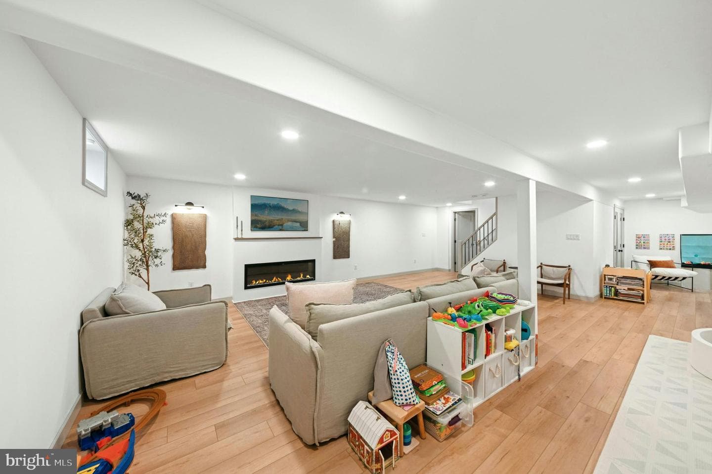 8018 Orchard View Lane photo 31
