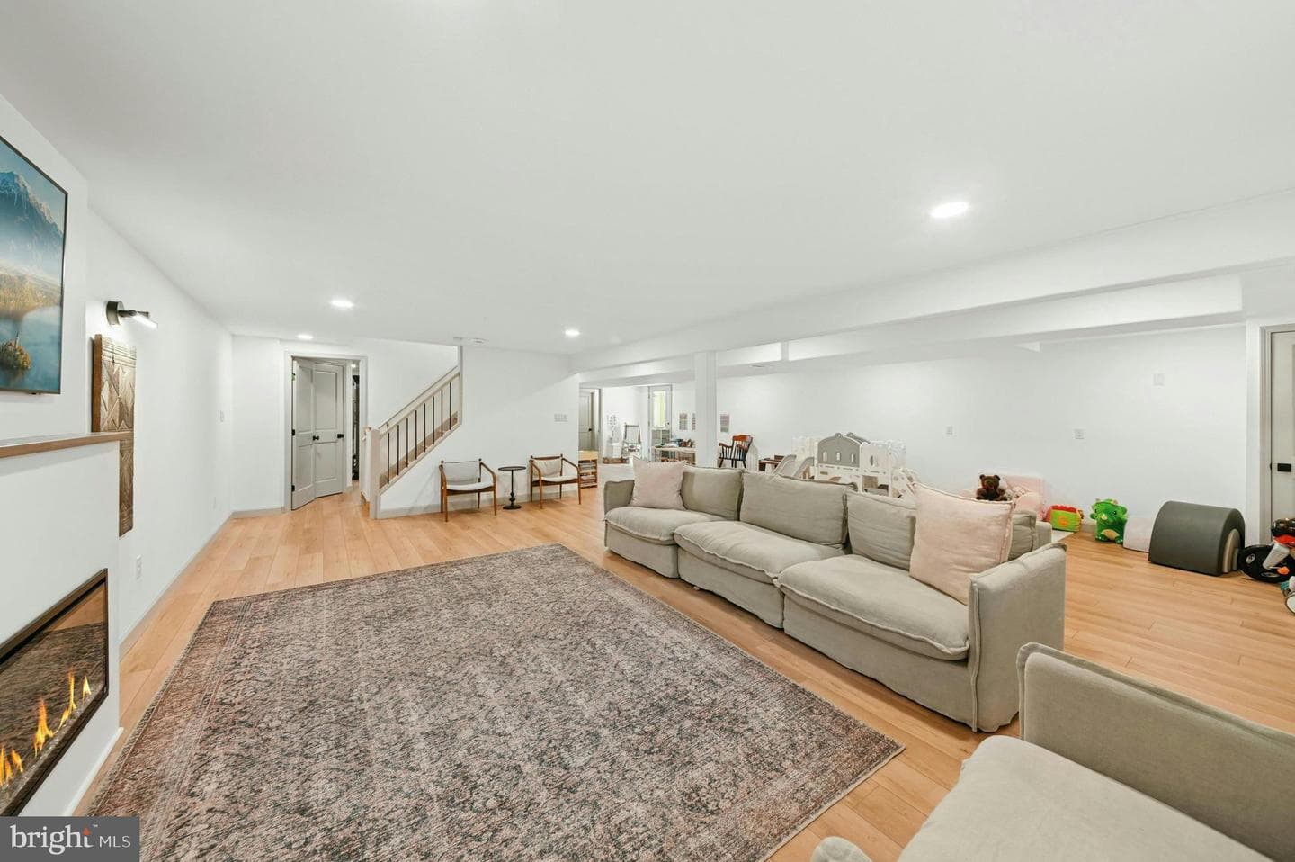 8018 Orchard View Lane photo 32
